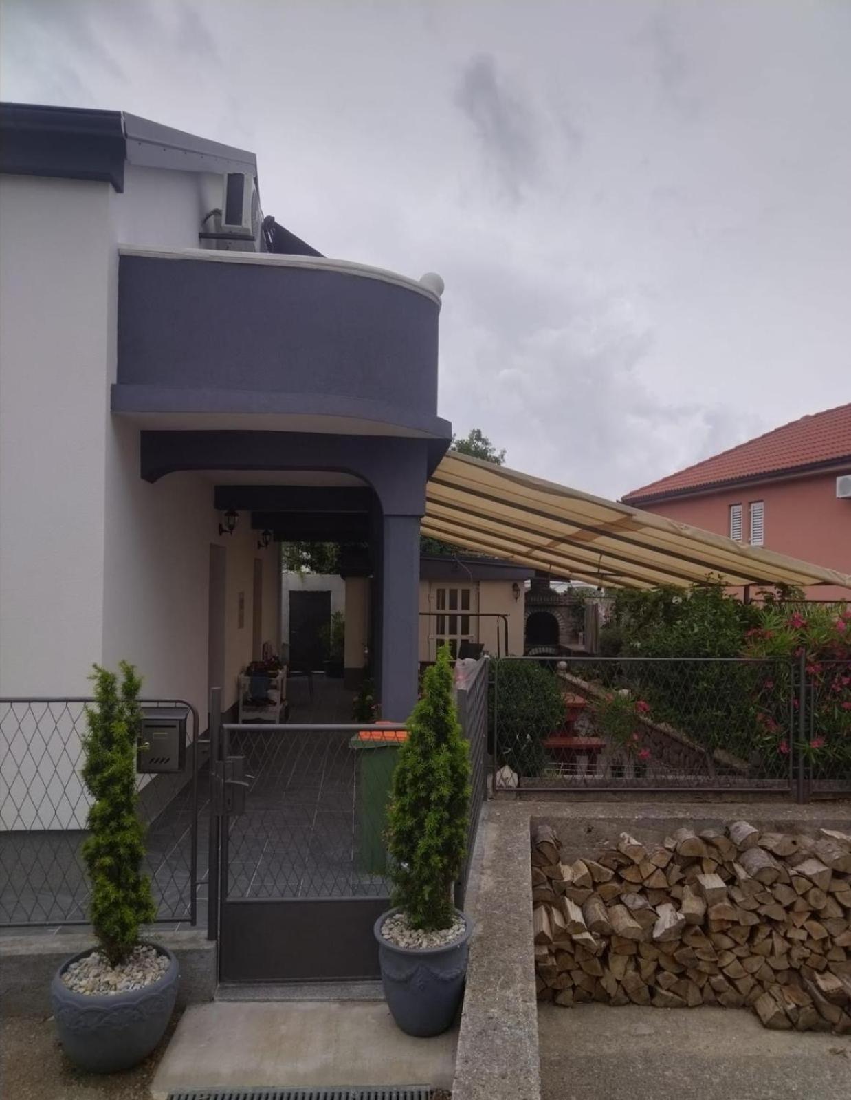 Sunshine Apartments Karlobag Dış mekan fotoğraf